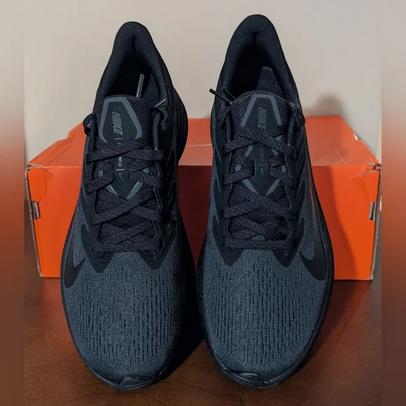 Nike Zoom WinFlo 7 Women's Size 10 Black New Athletic Running Shoes - Picture 6 of 12